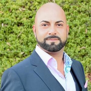 Meet your Posher, Navid